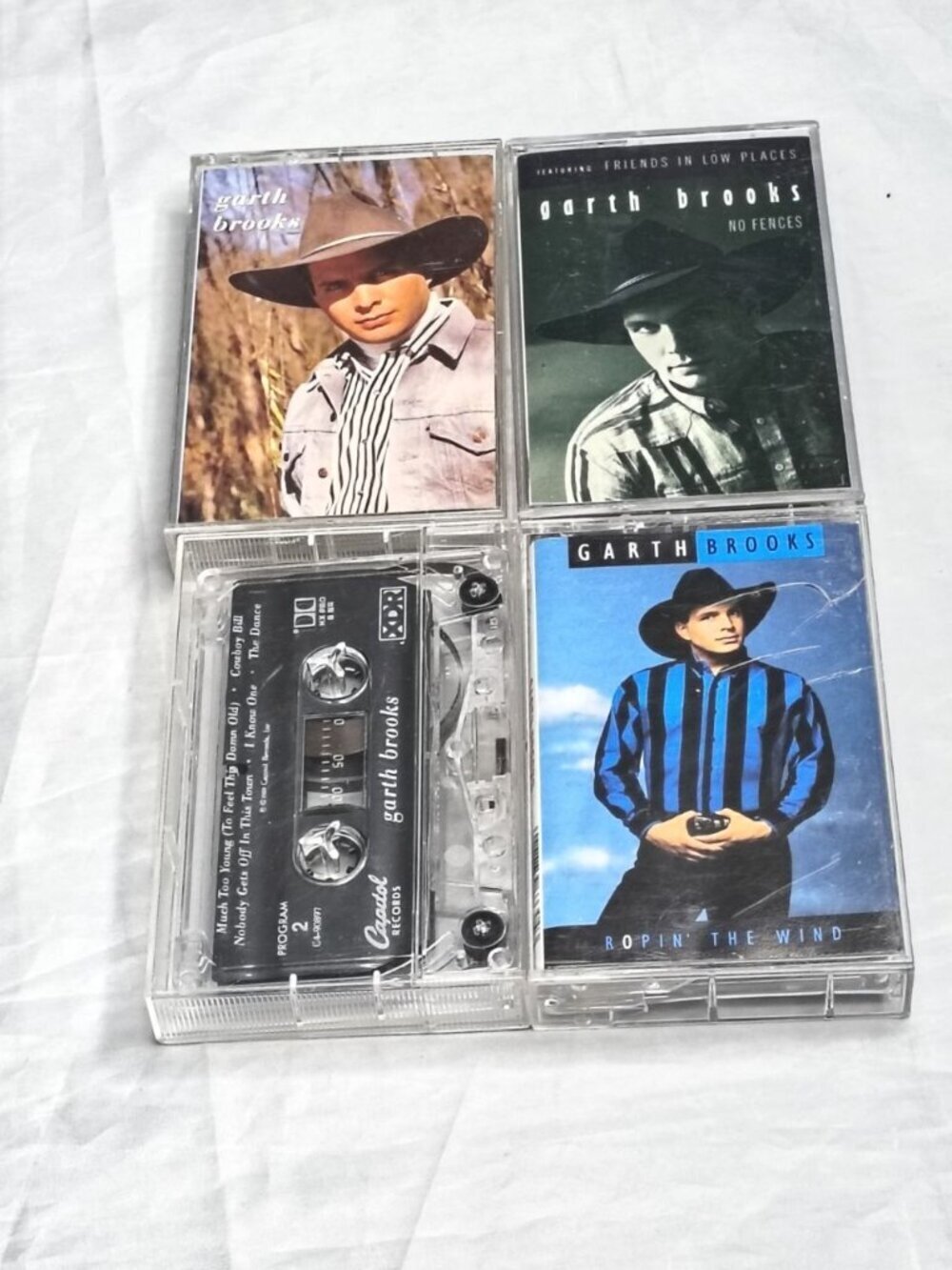 Garth Brooks Cassette Mixed Lot of 5 The Thunder Rolls, No Fences Ropin The Wind